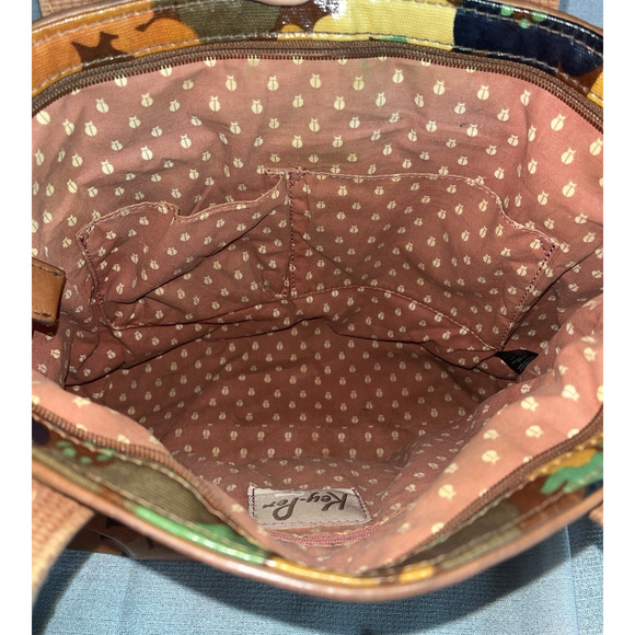 Fossil Key~Per | Coated Canvas | Abstract Floral | Tote Bag | Leather Straps - Picture 10 of 15